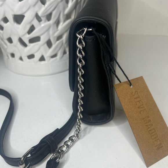 Steve Madden black crossbody bag, with silver detailing! NWT - Picture 5 of 7